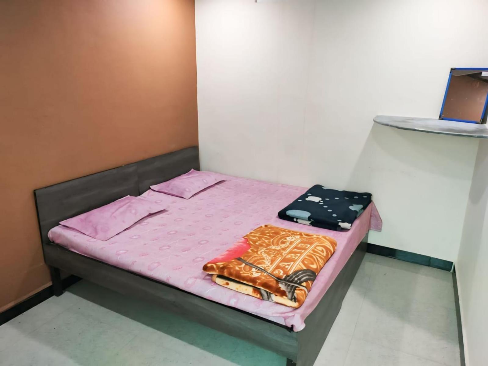 אויאיין Kailash Kuti Guest House מראה חיצוני תמונה