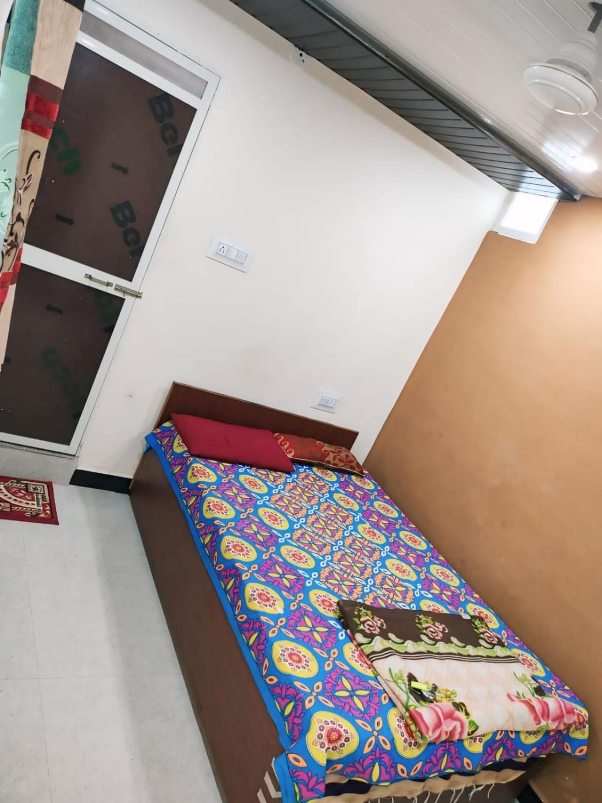 אויאיין Kailash Kuti Guest House חדר תמונה